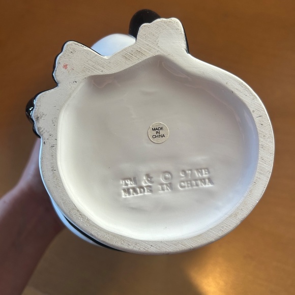 Pepe & Penelope Vase with Original Box (1997 Warner Bros Studio Store Exclusive) - Picture 8 of 14